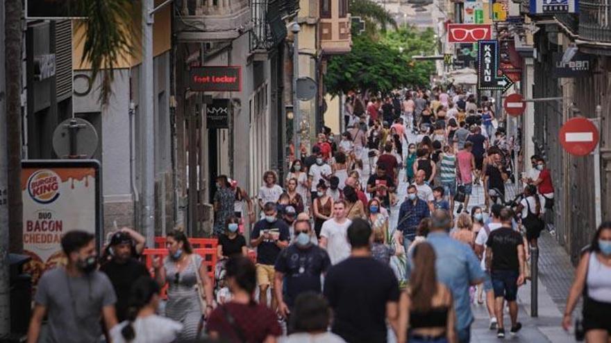 El PIB de Canarias retrocederá este año un 12,1%