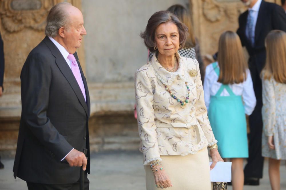 Las imágenes del Rey Emérito y el Rey Felipe VI tras la pelea entre doña Letizia y doña Sofía