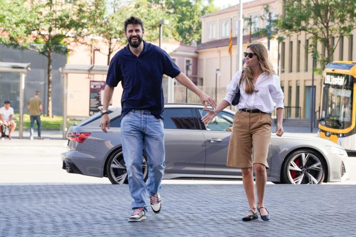 Gerard Piqué y Clara Chía, una pareja que dice que disfruta poniéndose Netflix