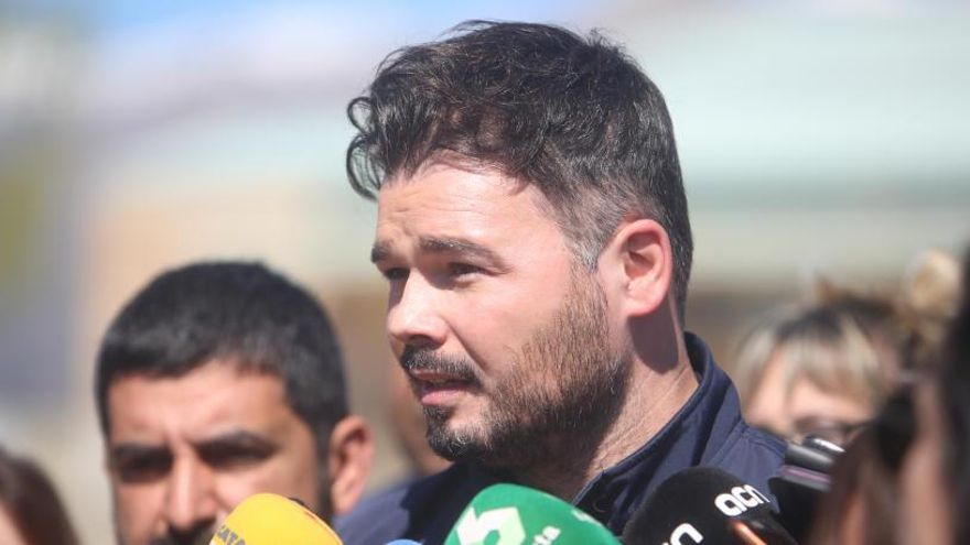 Rufián dice que la prohibición a Junqueras y Sànchez prueba que son &quot;presos políticos&quot;