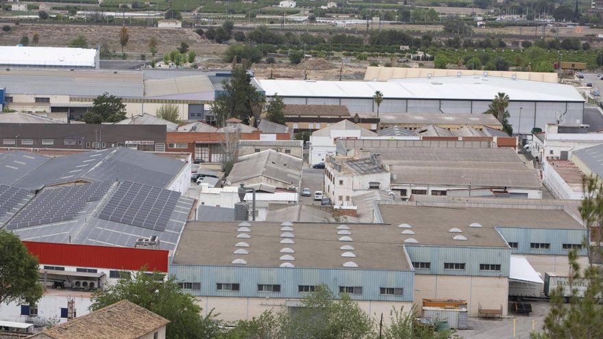 La Costera, la Canal y la Vall pierden peso en la industria valenciana