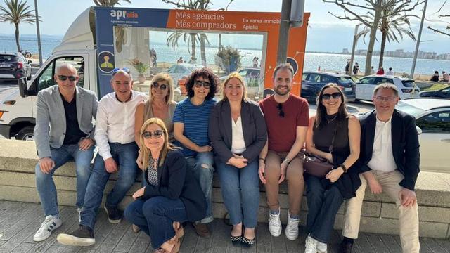 Els agents que formen part d’Apialia Costa Brava-Figueres.