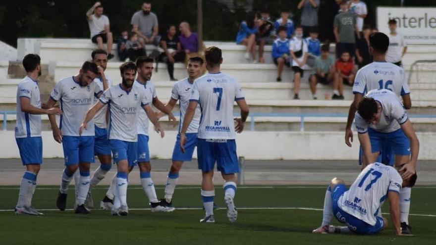 El Vall de Uxó se afianza en el liderato y aventaja en cinco puntos a sus más inmediatos perseguidores.