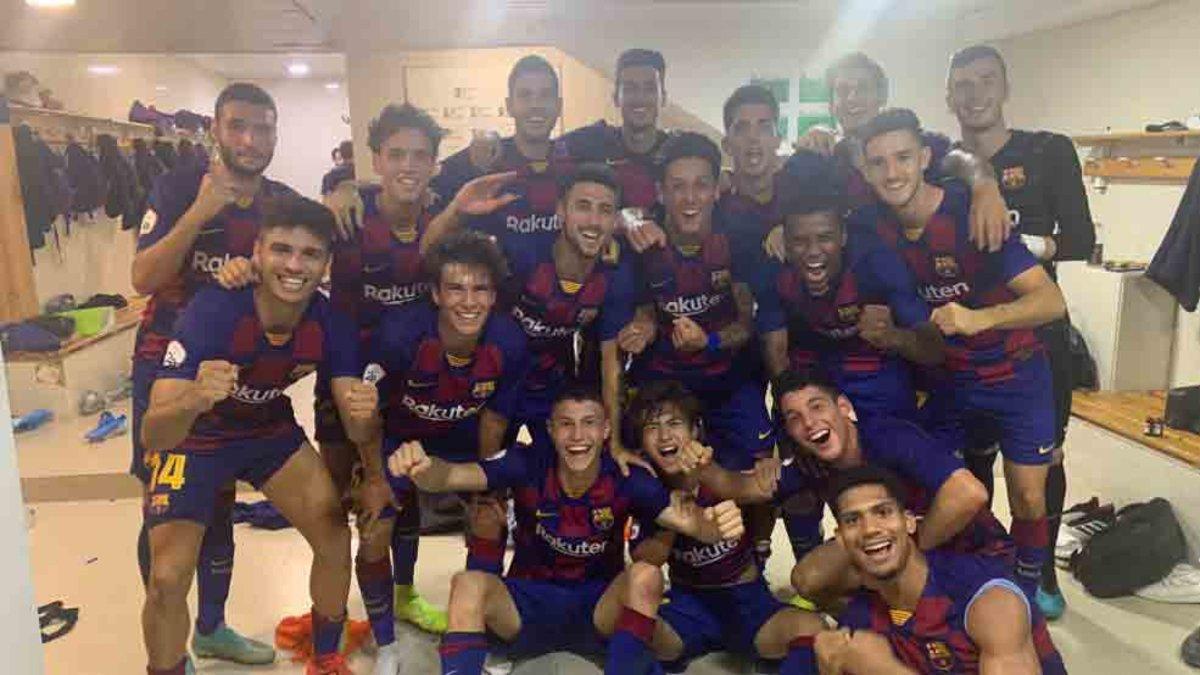 El Barcelona B celebró el triunfo en el vestuario