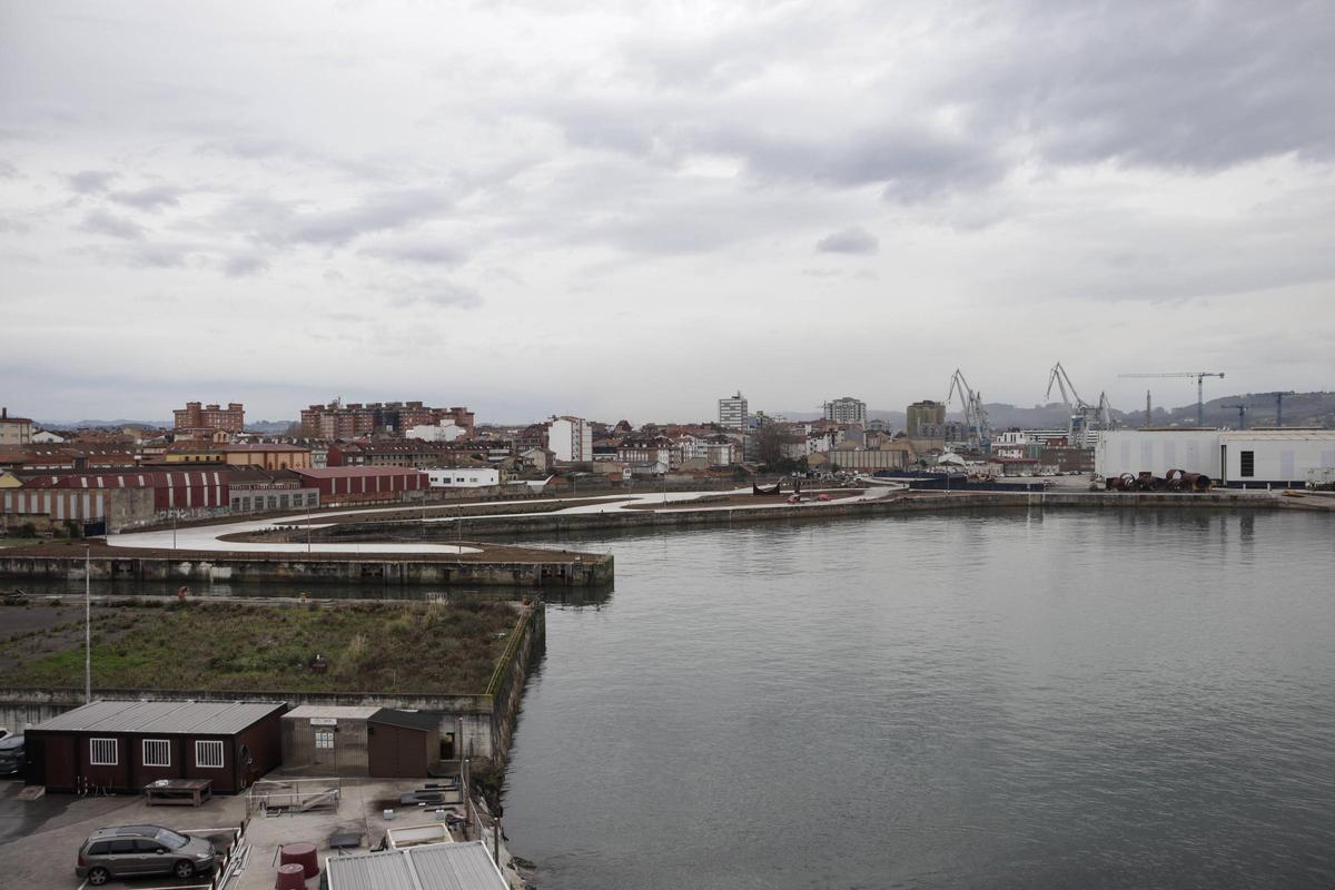 Así avanzan los trabajos para la recuperación de los terrenos de Naval Gijón (en imágenes)
