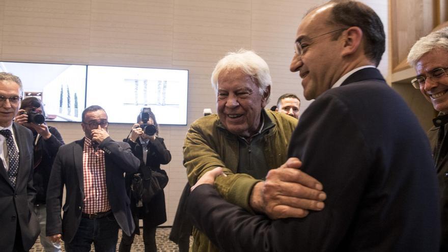 Felipe González, la visita sorpresa al Helga de Alvear