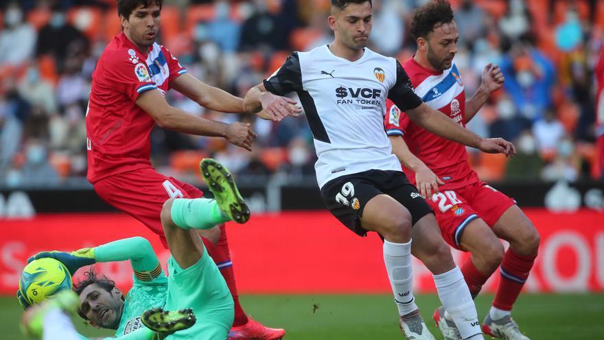 Hora y dónde ver el Espanyol-Valencia en televisión