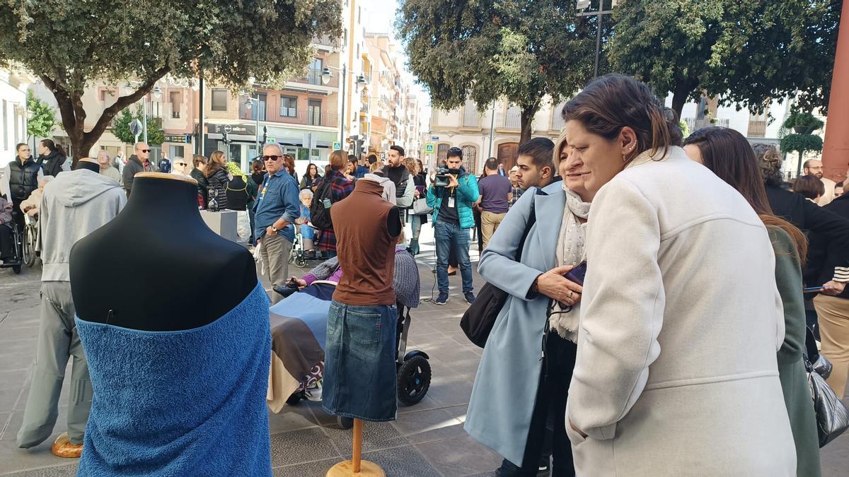 Exposición "¿Qué llevabas puesto? (cuando fuiste agredida sexualmente)" en Quart de Poblet