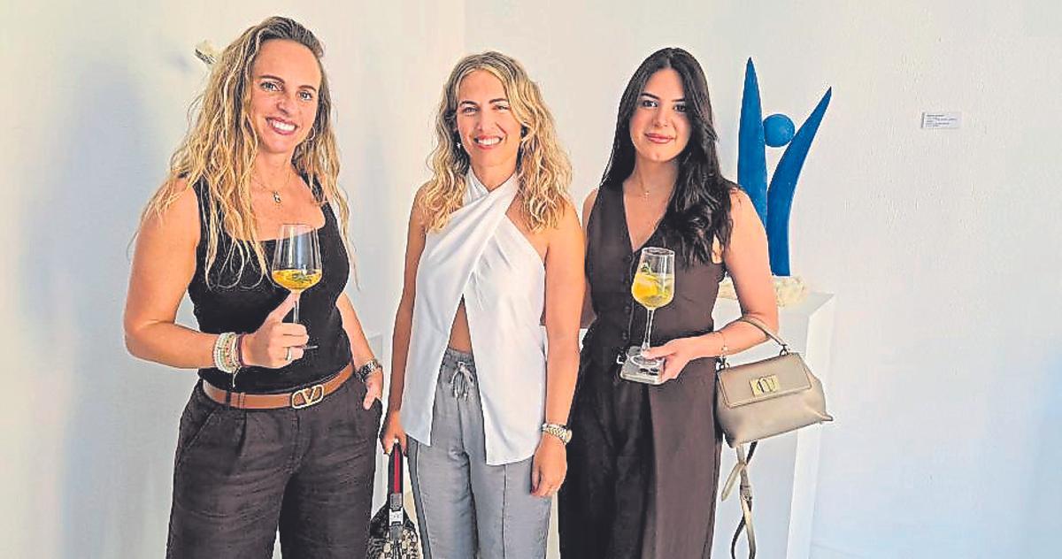 Aina Sastre, Susana Alonso y Sara Quetglas.