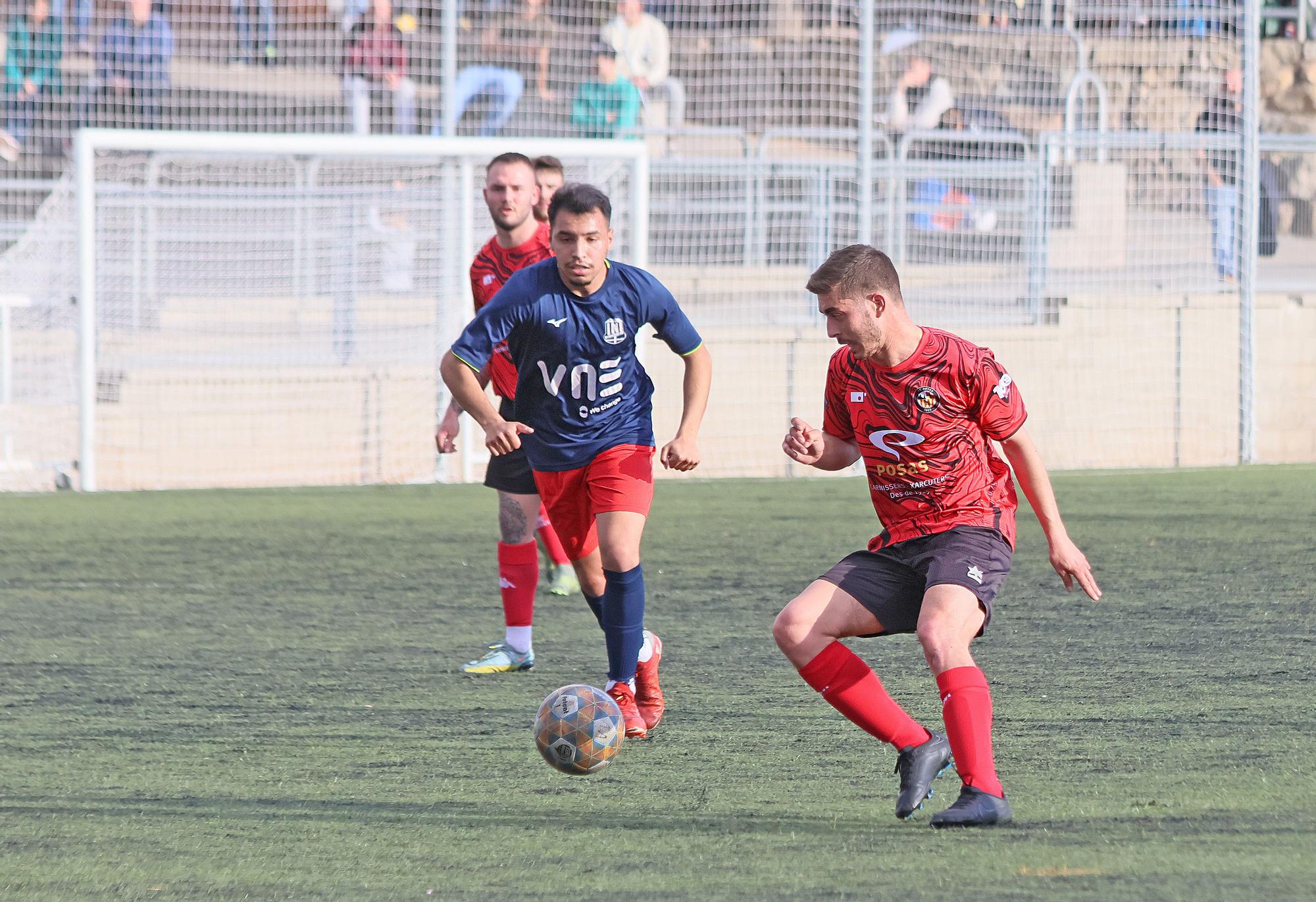 Totes les imatges del partit entre l'Artés i el Pirinaica B