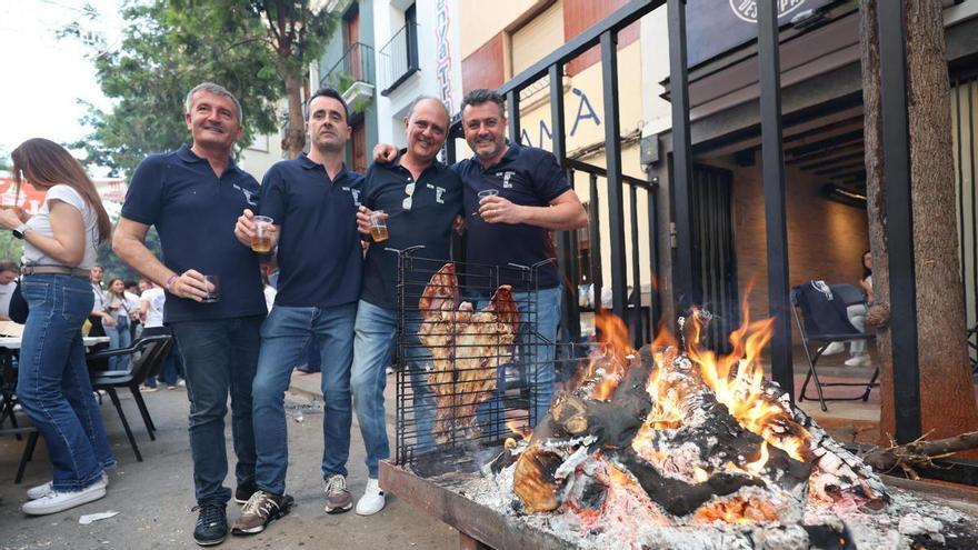 Las calles de Vila-real se llenan de fiesta con la celebración de la Xulla