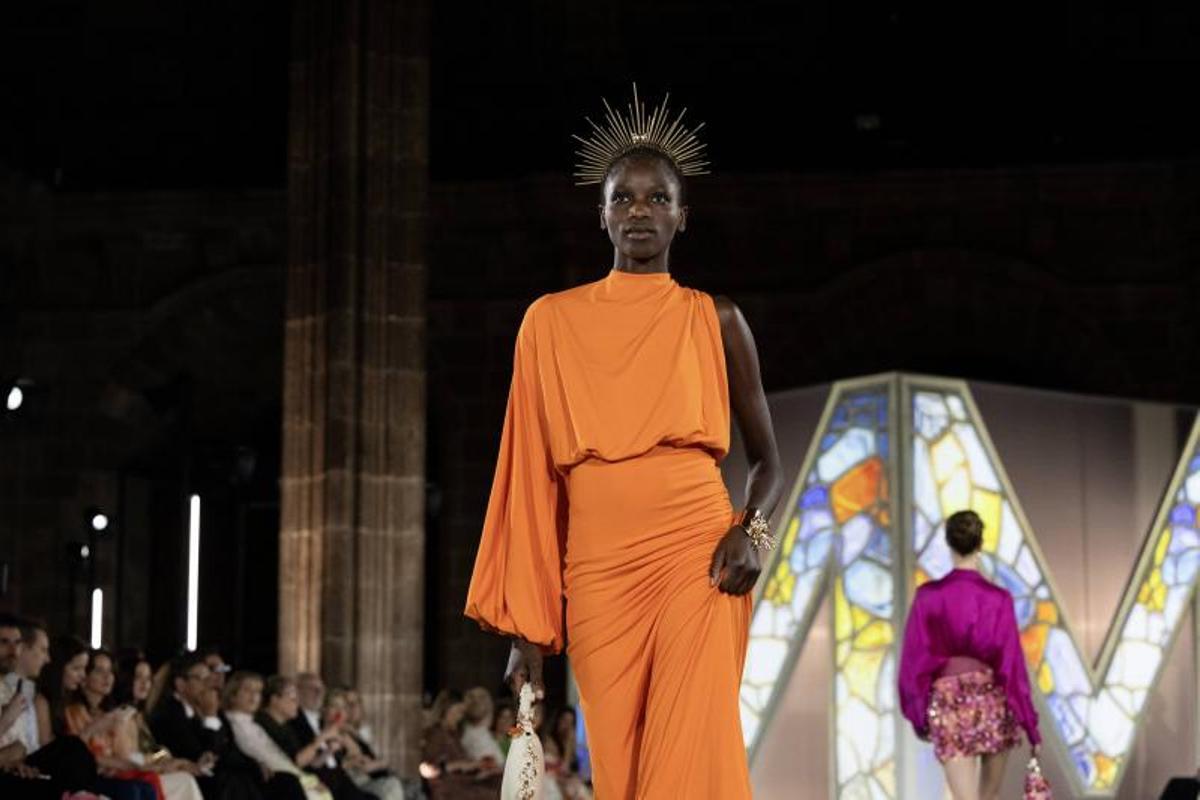 Desfile de los 45 años de Lola Casadamunt activa en la moda Desfile de los 45 años de Lola Casadamunt activa en la moda