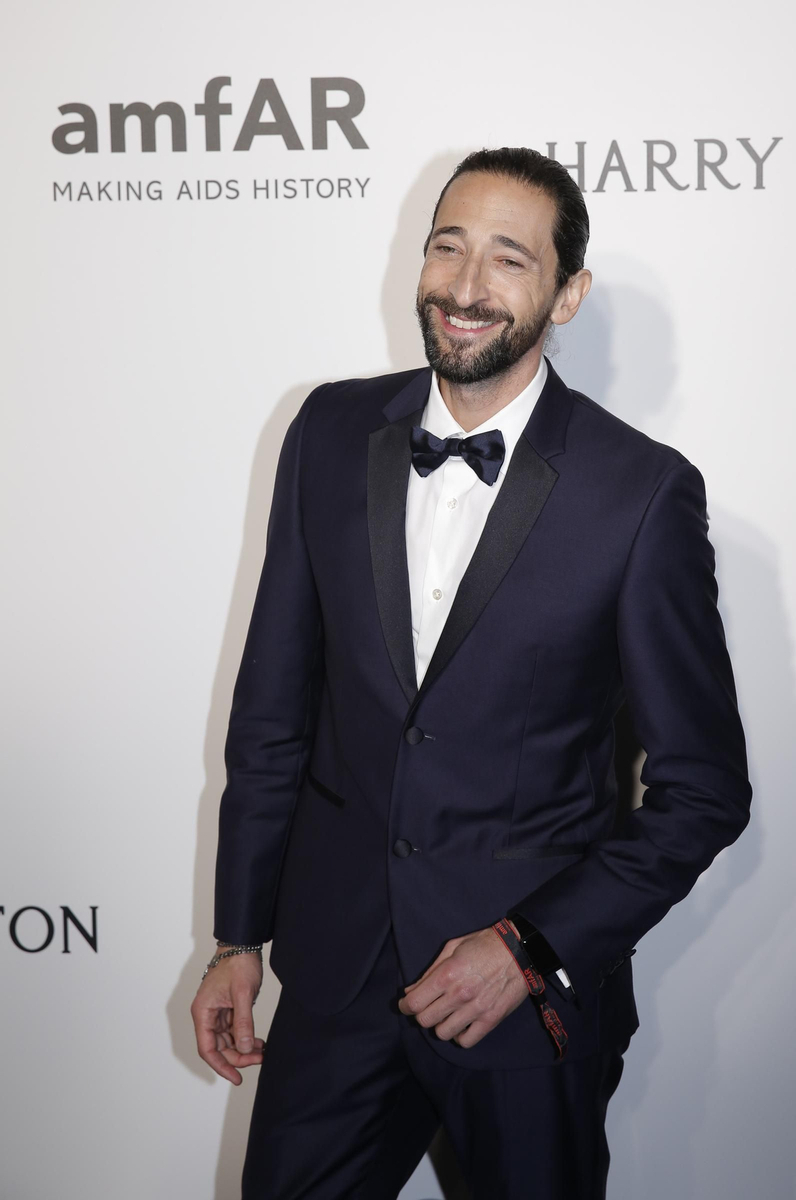 Adrien Brody en la Gala Amfar en Hong Kong