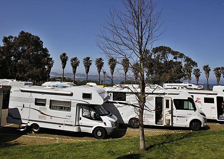 Autocaravanas, en El Rinconín, este domingo.