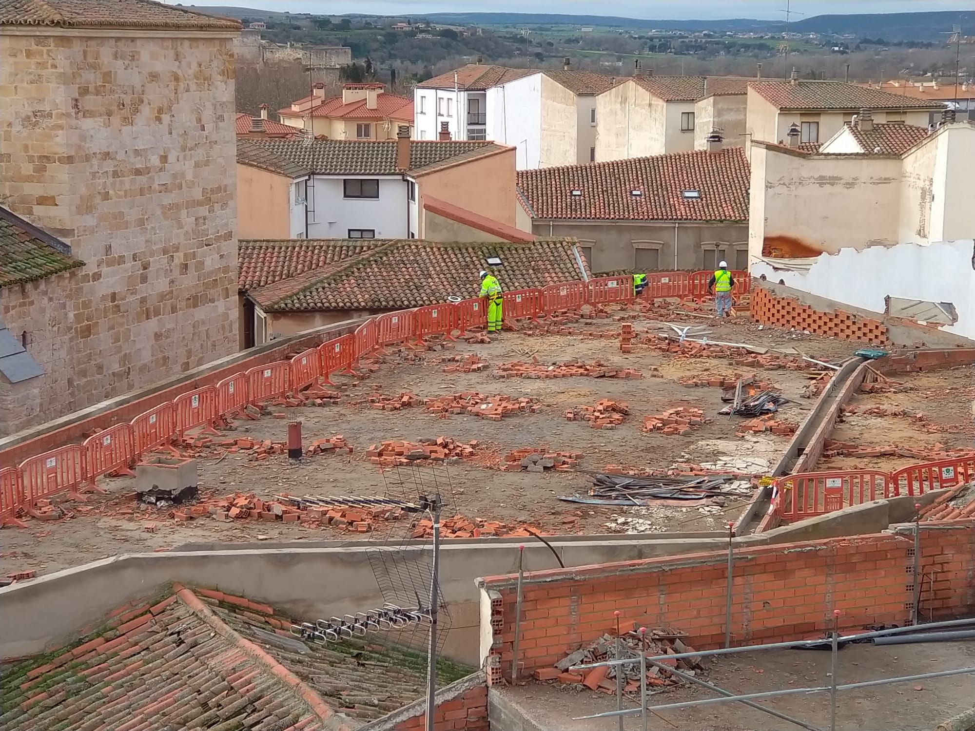 Obras de derribo en el Museo de Semana Santa de Zamora