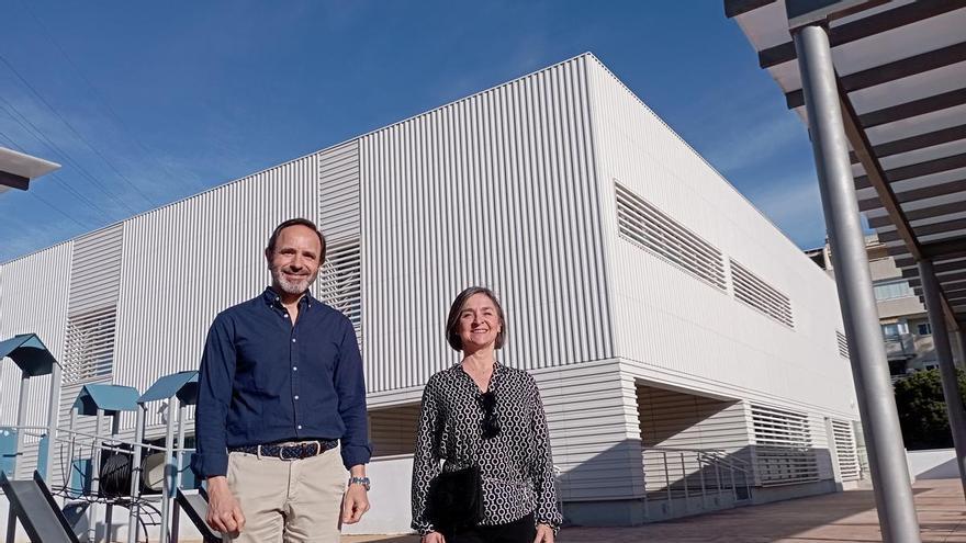 Angelines de Lorenzo al conocer la nueva biblioteca municipal de El Limonar: 