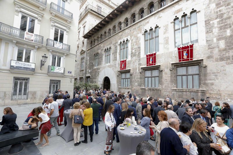 9 d'Octubre: Recepción de invitados en el Palau de la Generalitat