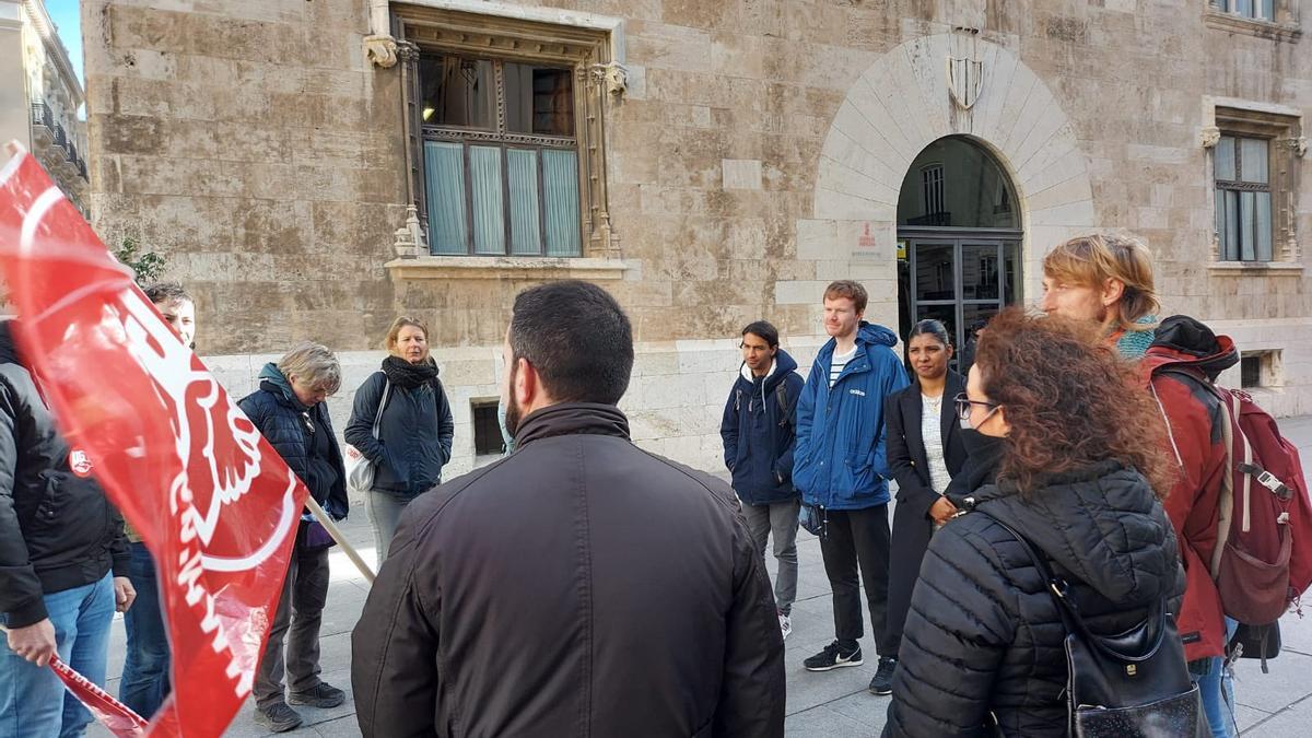 Movilización de auxiliares de conversación este curso, que se repite este viernes ante el Palau