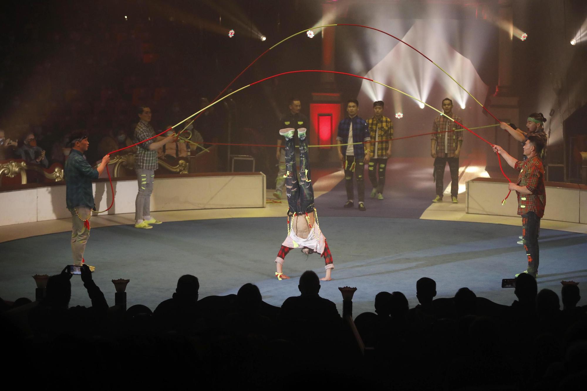 Espectacle Blau al Festival del Circ de Girona