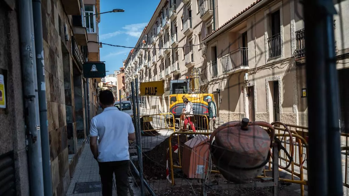 Camino Llano, en vilo por las obras en Cáceres: "El perjuicio para nosotros es enorme"