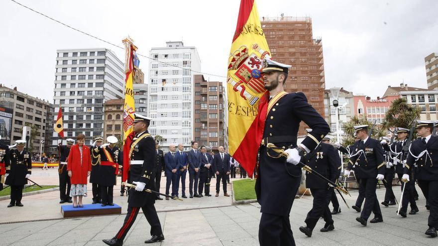 Vídeo: la jura de bandera en Gijón: "Una expresión cívica. Una reivindicación de nuestros valores"