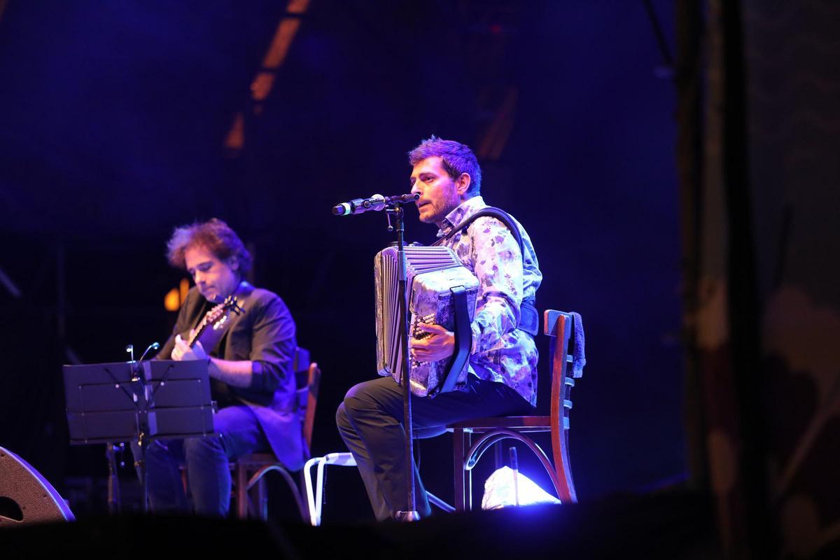 Fetén Fetén en la plaza del Pilar.