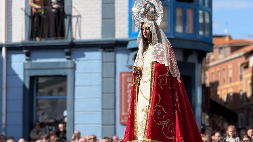 Candás vibra con el Encuentro en El Paseín y la Salve Marinera