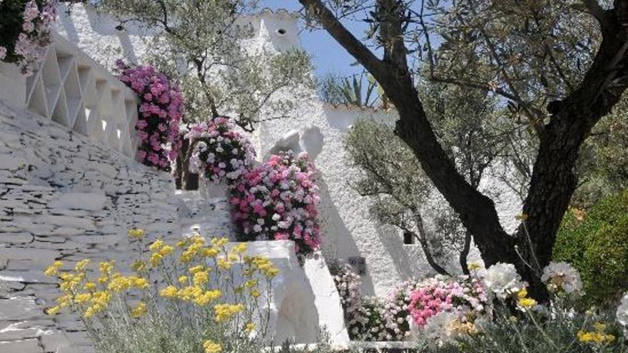 Els Museus Dalí conviden a viure Sant Jordi amb ells