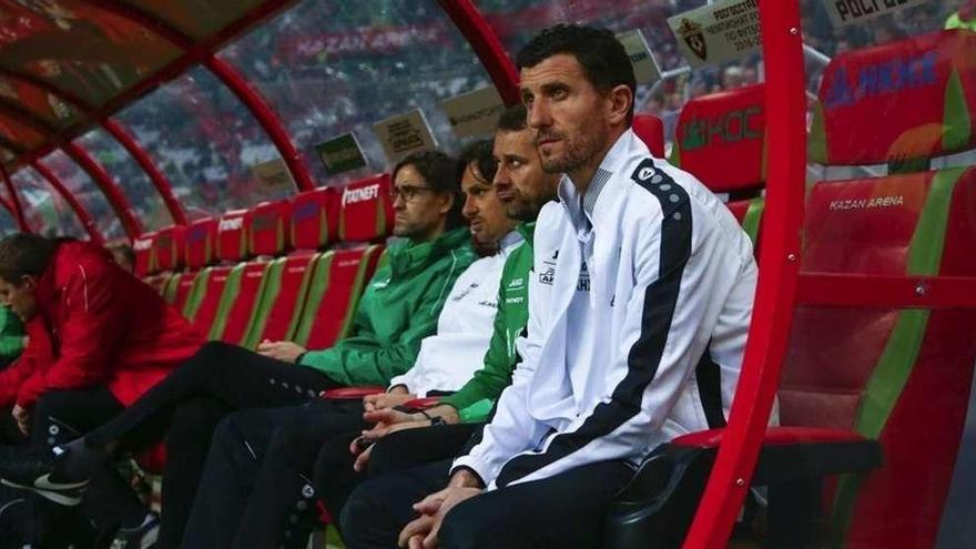 Javi Gracia en el banquillo del Rubin Kazan.