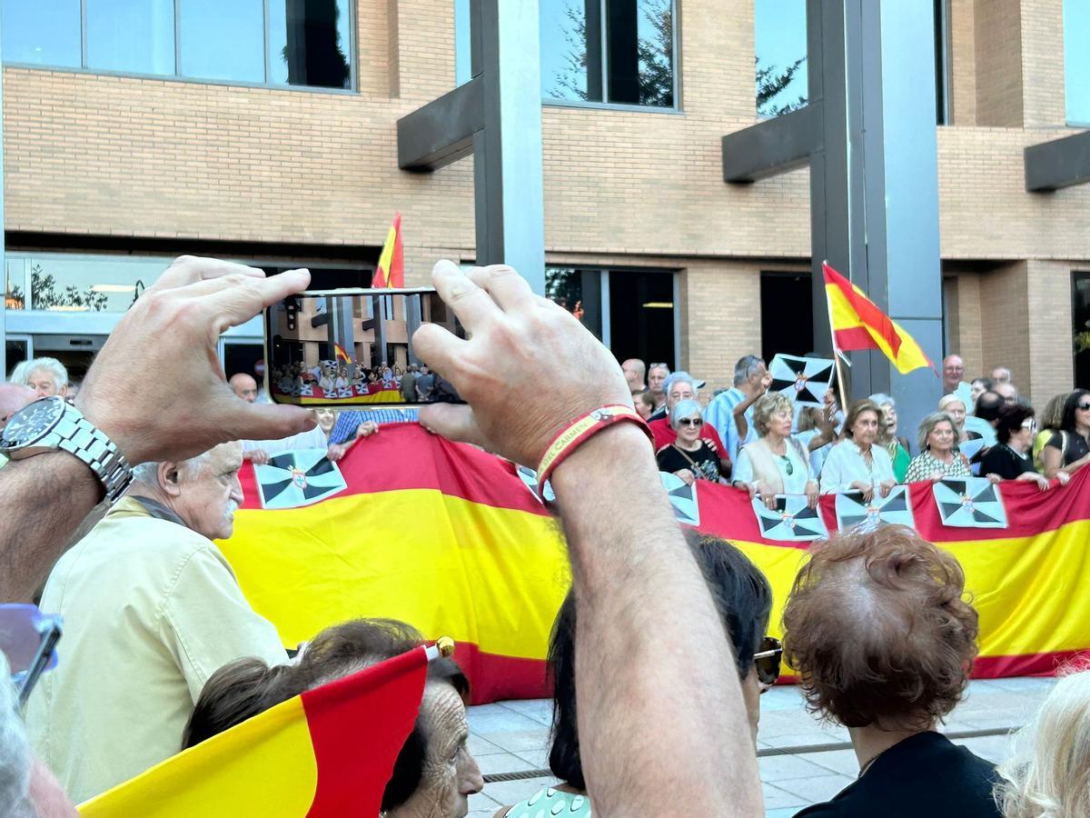 EN IMÁGENES: Castrillón se suma a las movilizaciones en apoyo a Ceuta