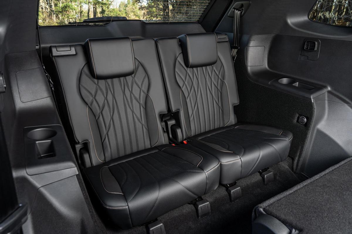 Uno de los grandes argumentos del modelo es su configuración de hasta 7 plazas, convirtiéndose en una opción ideal para familias o usuarios que necesitan versatilidad.