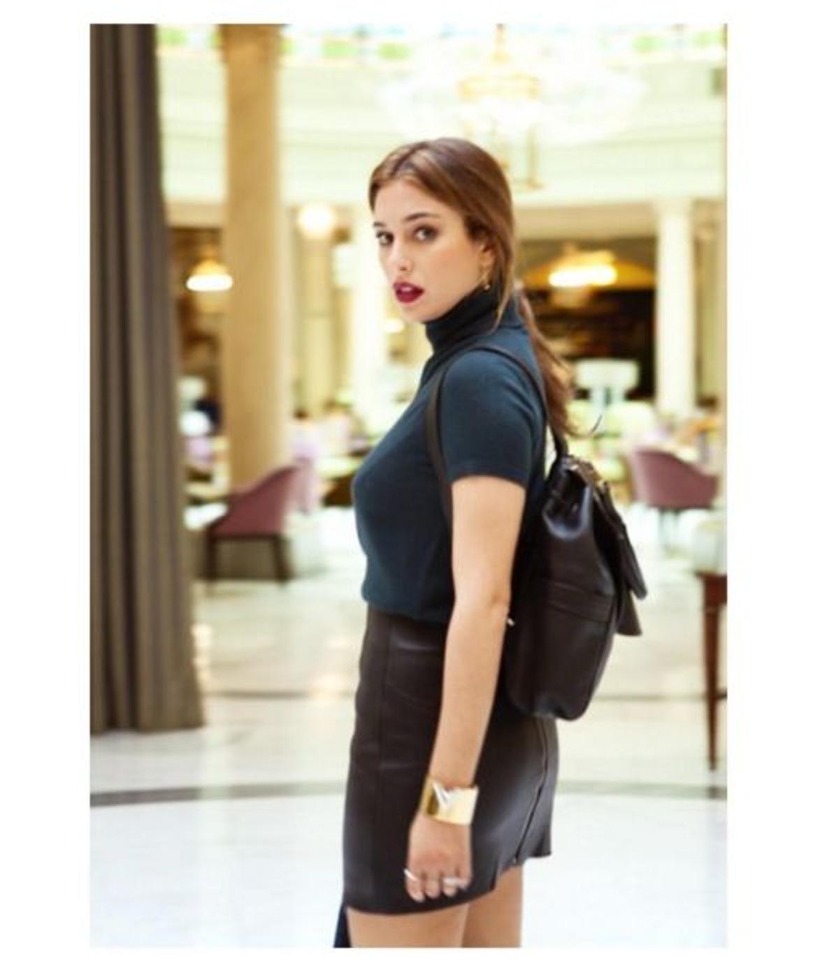 Blanca Suárez con bolso de Yliana Yepez