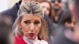 La vicepresidenta segunda del Gobierno y ministra de Trabajo y Economía Social, Yolanda Díaz, ofrece declaraciones a los medios tras un encuentro con comités de empresas en situación de ERE o deslocalización abiertos, en el Museo del Patio Herreriano, a 1