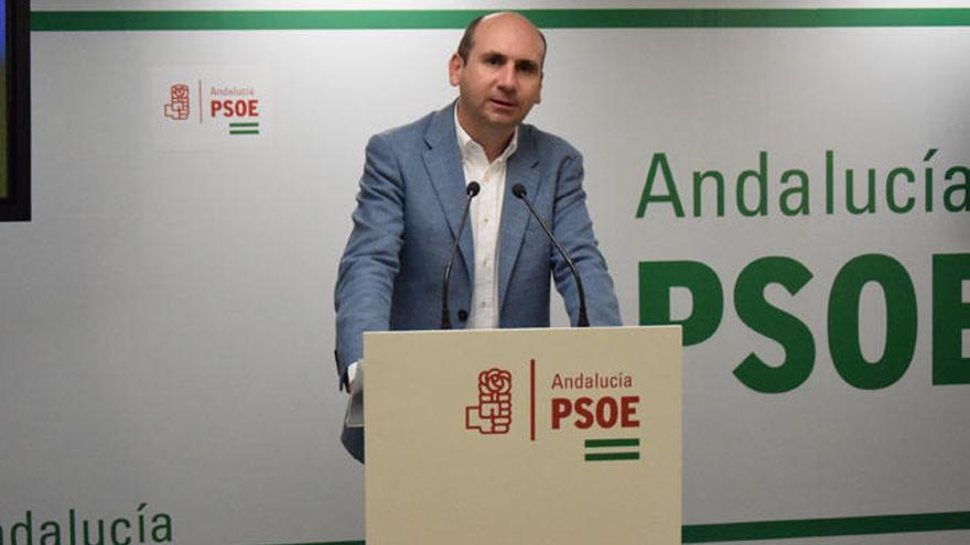 Francisco Conejo, ayer en la sede del PSOE.