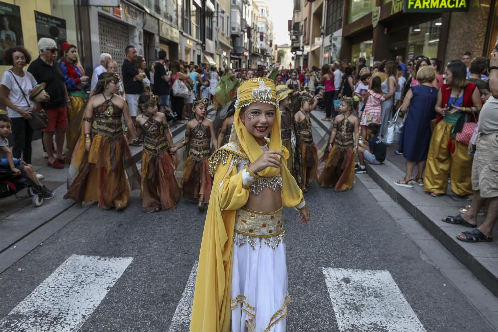 Desfile infantil de Moros y Cristianos