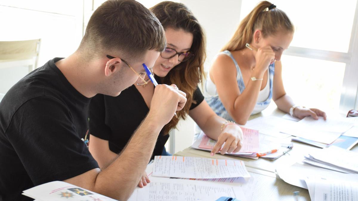 La orientación práctica permite que los estudiantes comprendan cómo se trabaja antes, durante y después de cada acto.