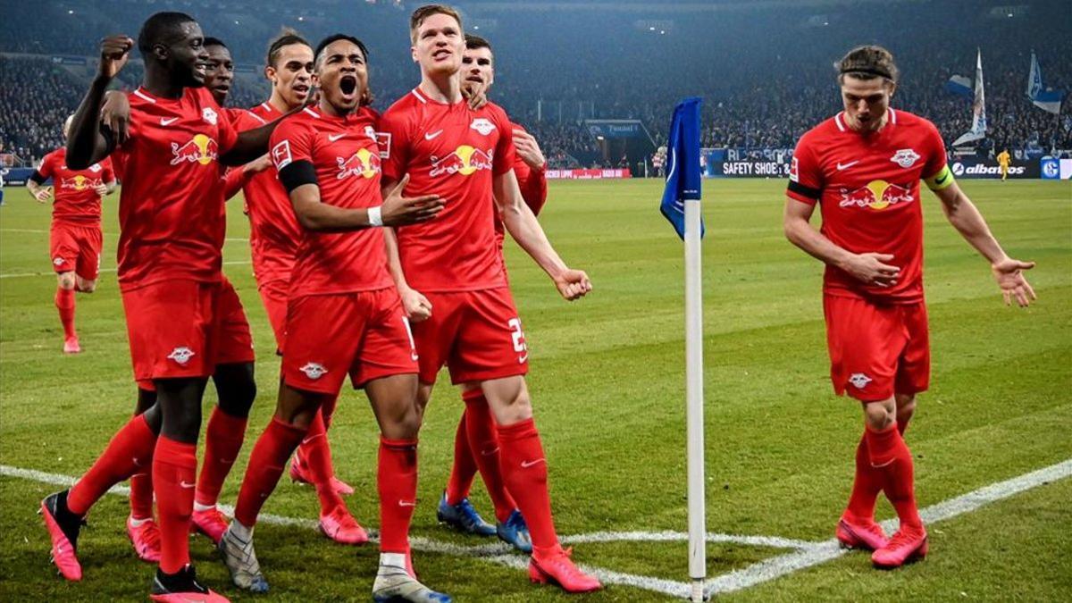 Goleada redonda del Leipzig en el Veltins Arena