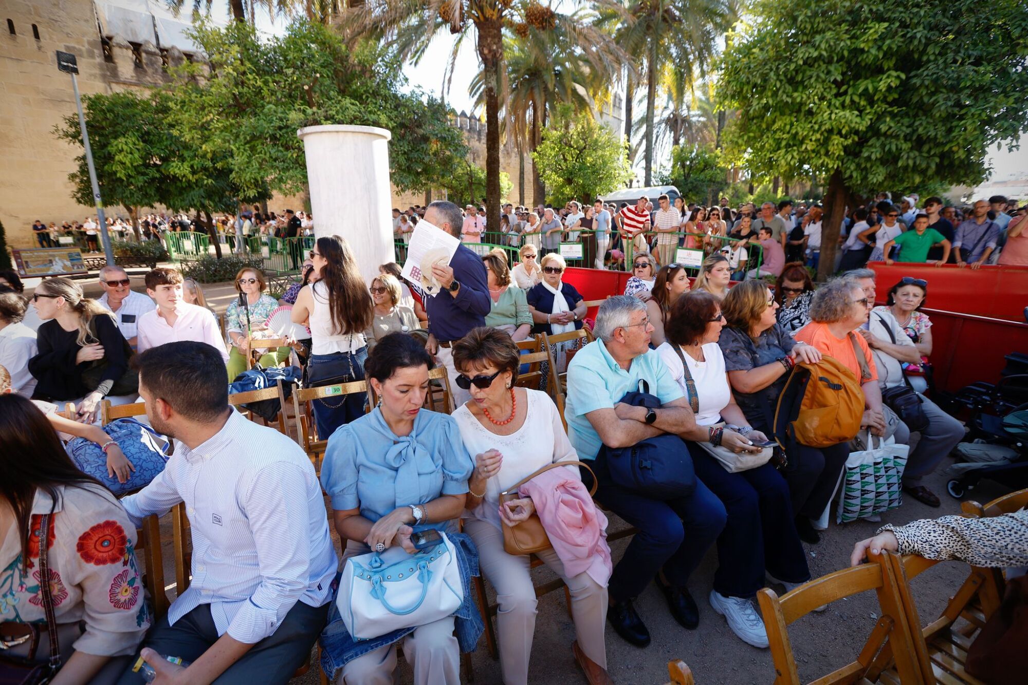Bulla en las calles la tarde del Magno Vía Crucis