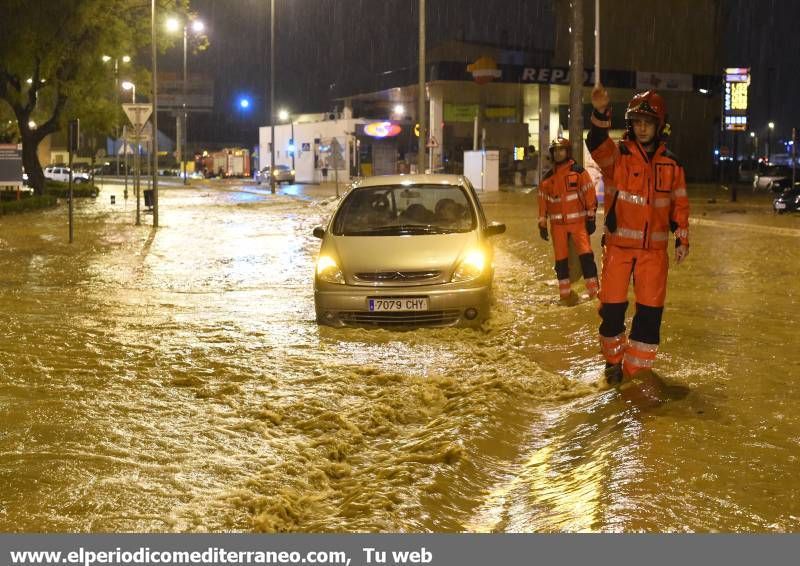 GALERÍA DE FOTOS -- El diluvio cae en Castellón y provoca inundaciones