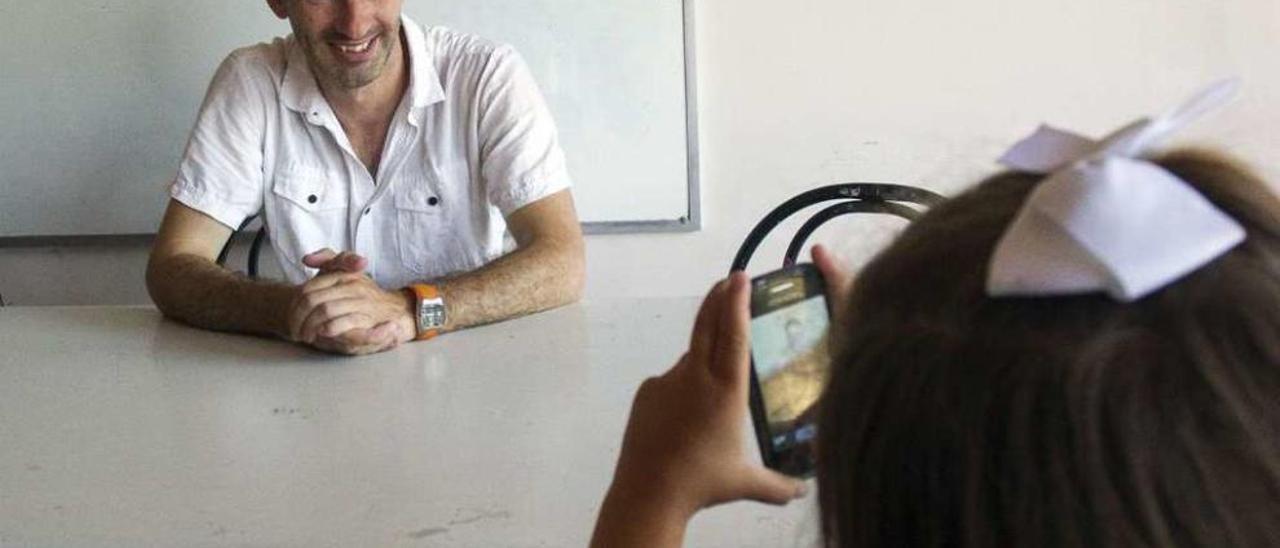 Fernando Conde, tutor del taller fotográfico. // Marcos Canosa