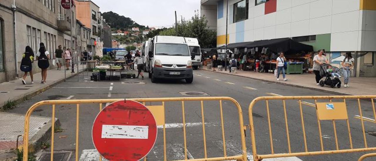 El carril de servicio obligará a desplazar a los comerciantes y discurrirá por el frente del Museo Massó.