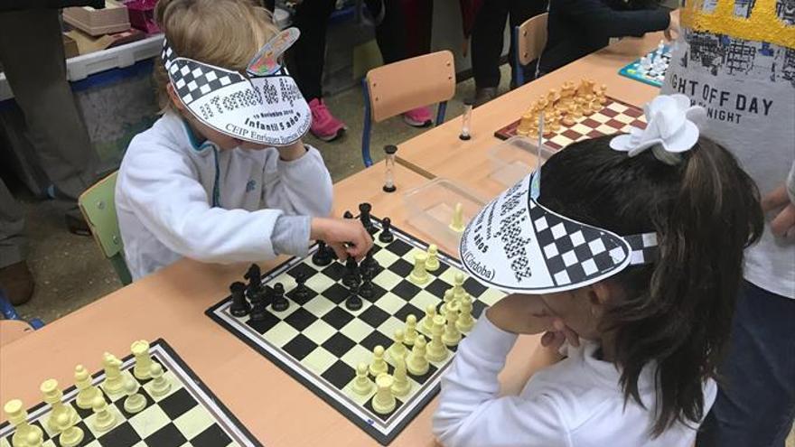 Casi 8.000 alumnos usan el ajedrez por sus beneficios pedagógicos