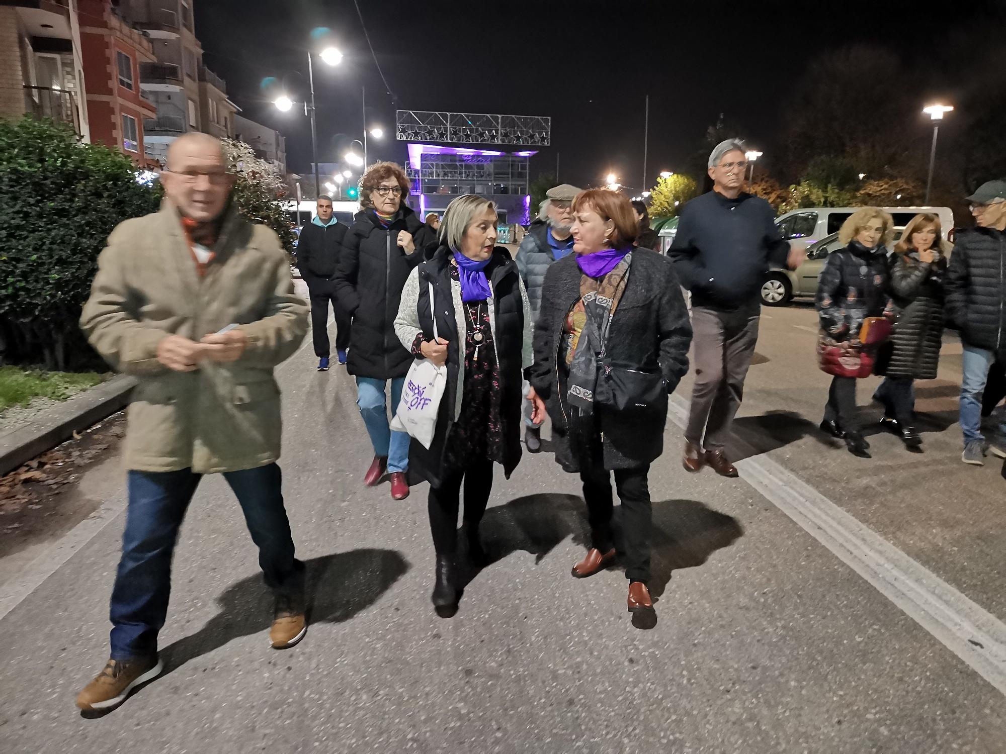 La celebración del Día Internacional contra las Violencias Machistas en Cangas