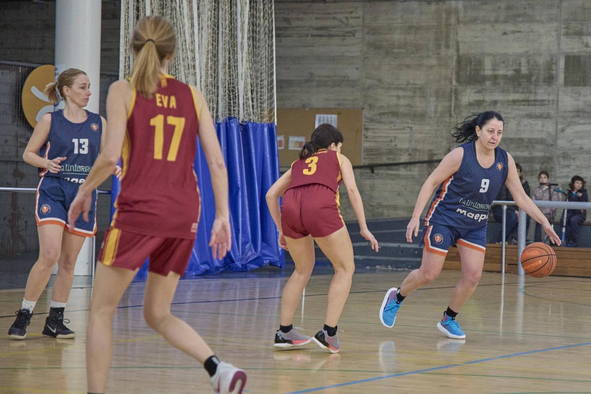 Les fotos de la jornada "Despenja les botes" a Vilobí d'Onyar