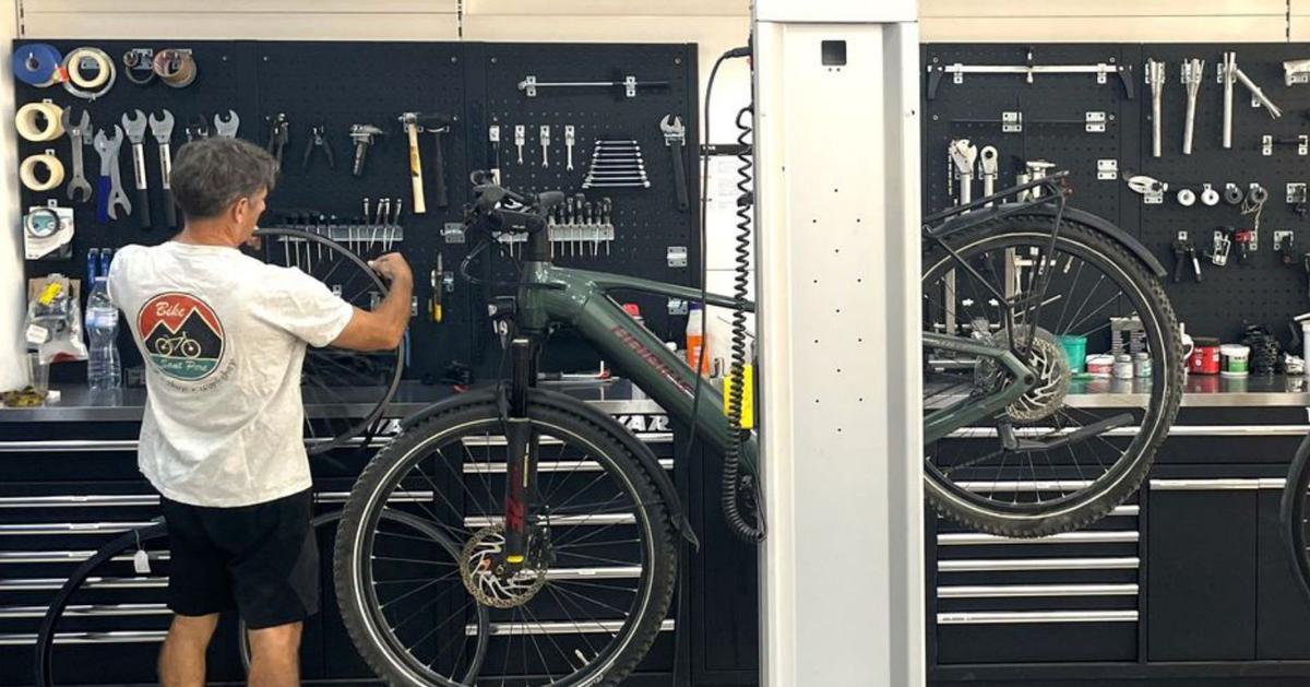 Bike Sant Pere: lloguer, reparació i venda de bicicletes, i tot el que envolta el ciclisme