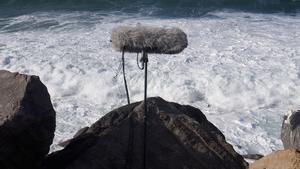 Imagen de las grabaciones de Edu Comelles en el litoral donostiarra en 2016