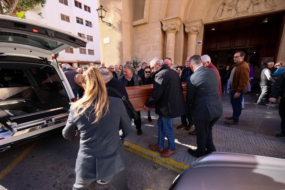 El funeral de Tito Zornoza, en imágenes