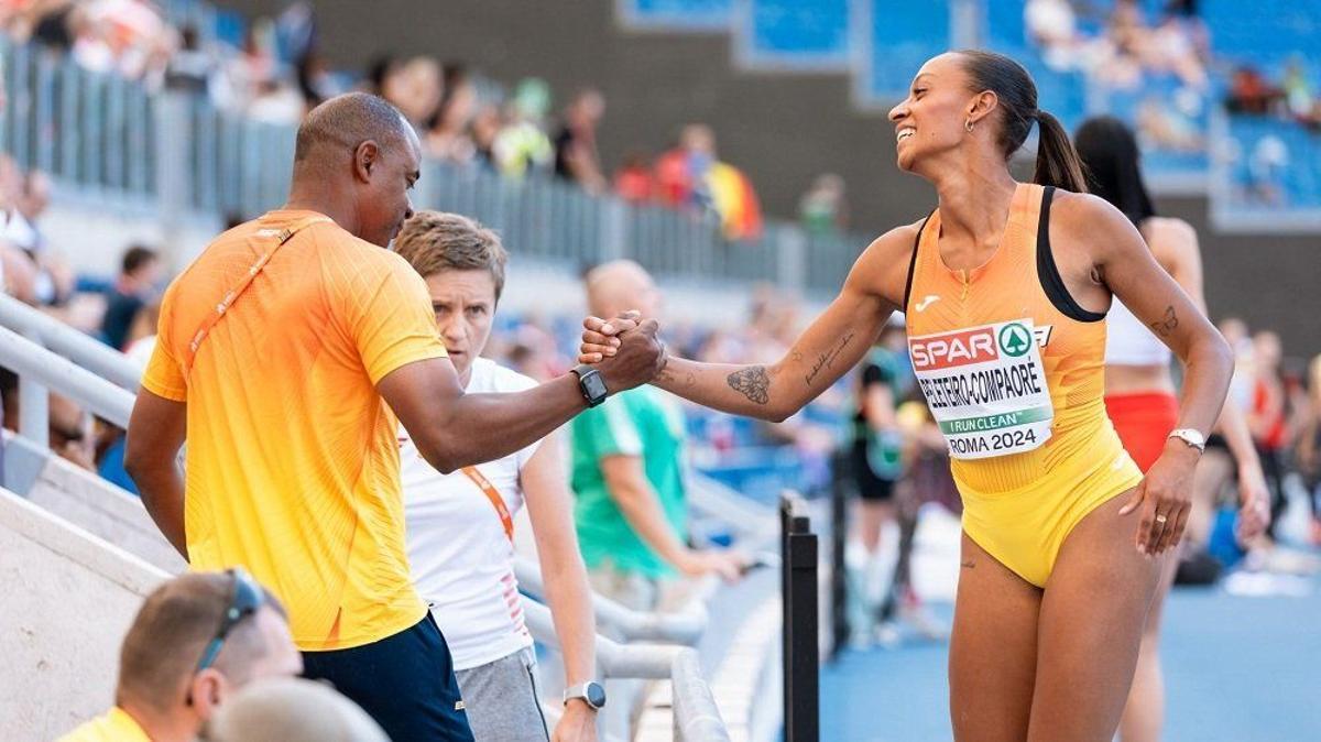Iván Pedroso y Ana Peleteiro se saludan durante el Europeo de Roma 2024.