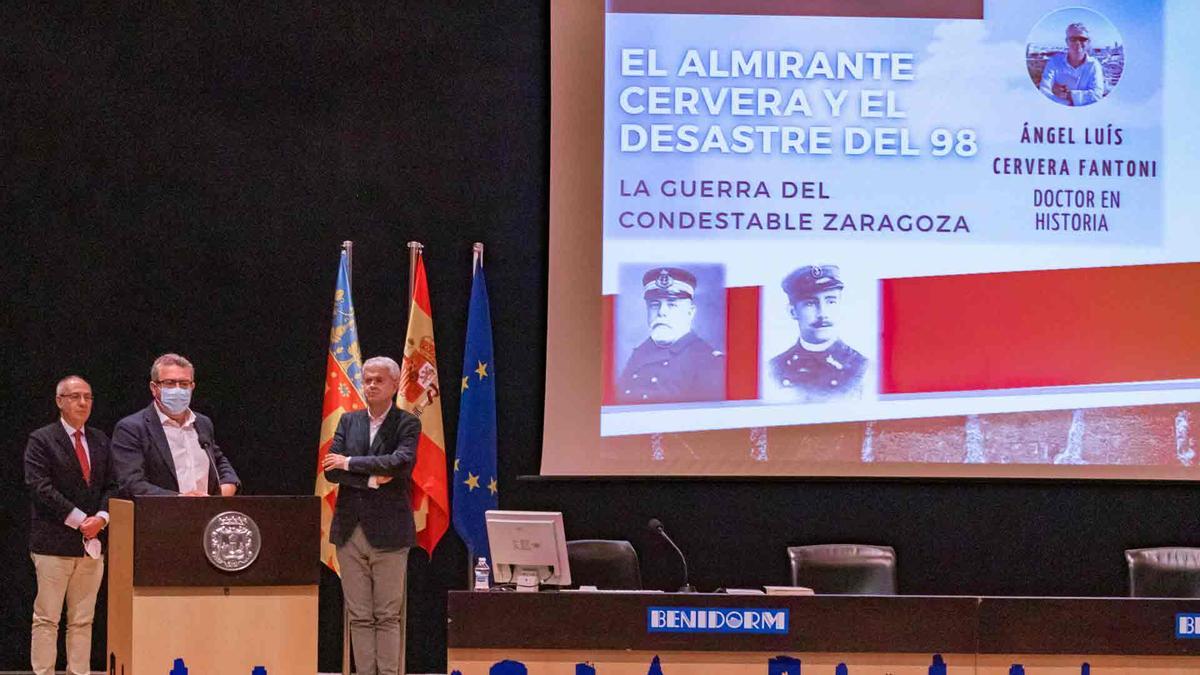 Un momento de la conferencia en Benidorm.