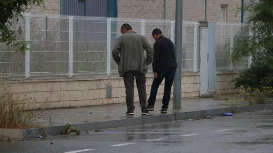 Dos agents dels Mossos d&#039;Esquadra de paisà investiguen els fets